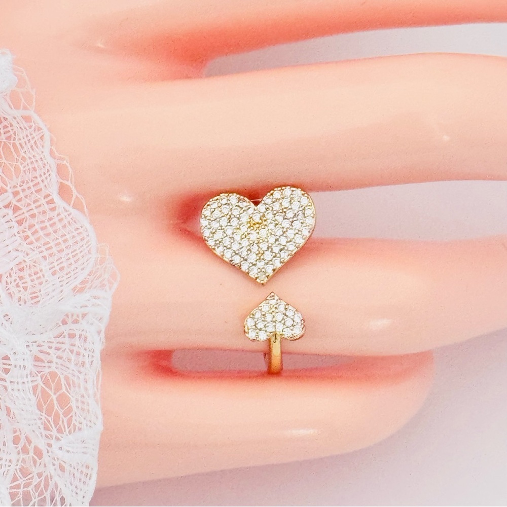 Beautiful 18K Gold Plated Adjustable gold heart ring. New